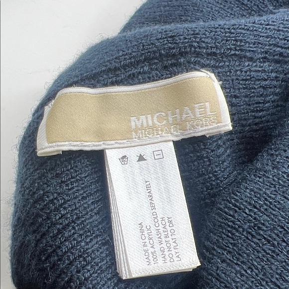 Michael Kors Men's blue Charcoal Knit Hat - Picture 5 of 8